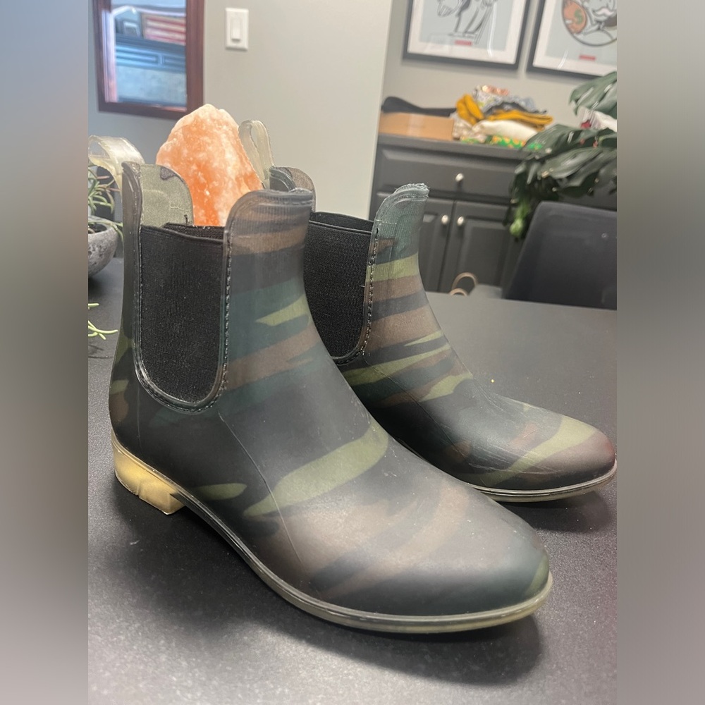 J.Crew Camo, Camouflage Rain Boots - J Crew Size 6